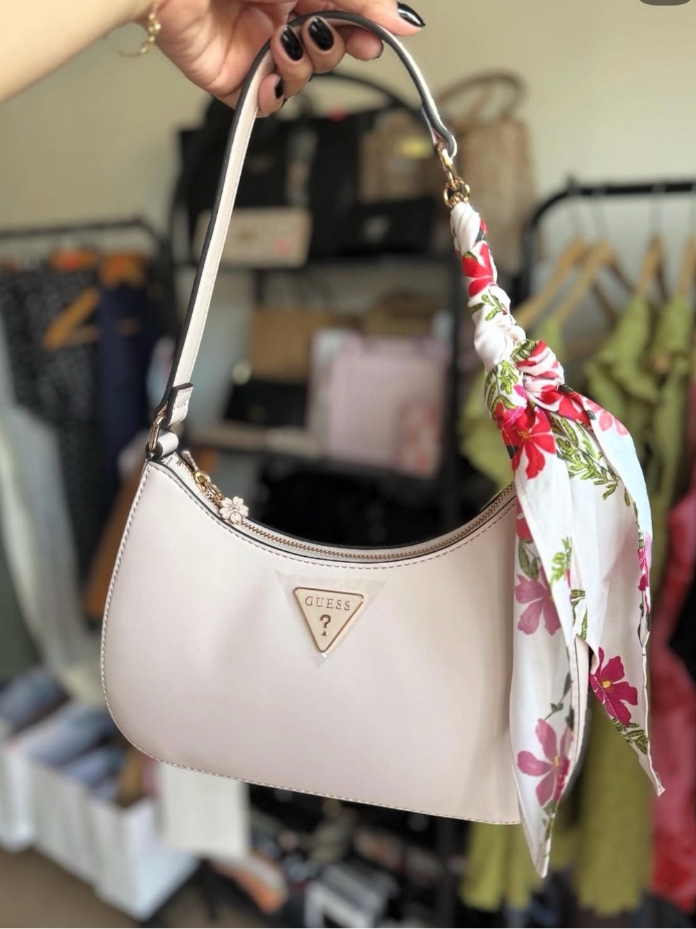 GUESS nude pale Pink Shoulder Bag